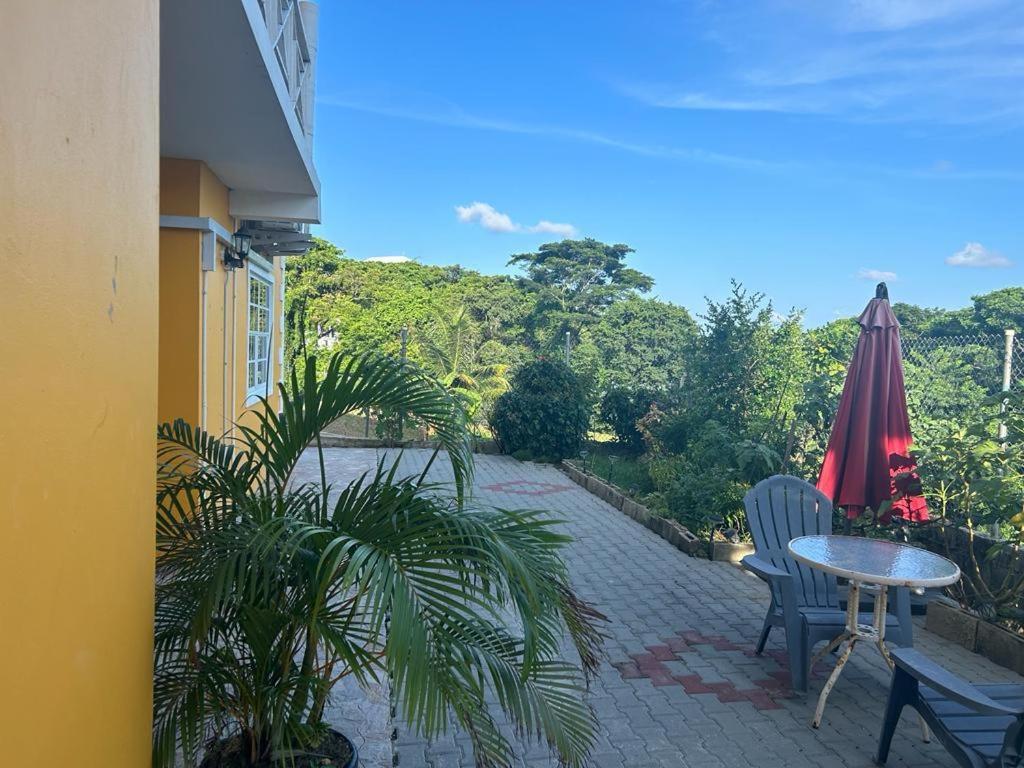 Faith'S Villa Tobago Diamond Exterior photo